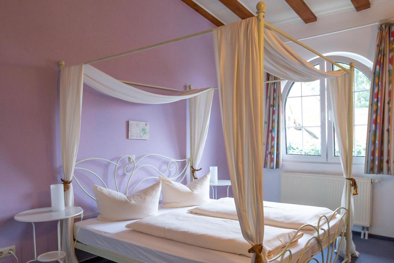 Hotel Schlosshof Dolgesheim Zewnętrze zdjęcie