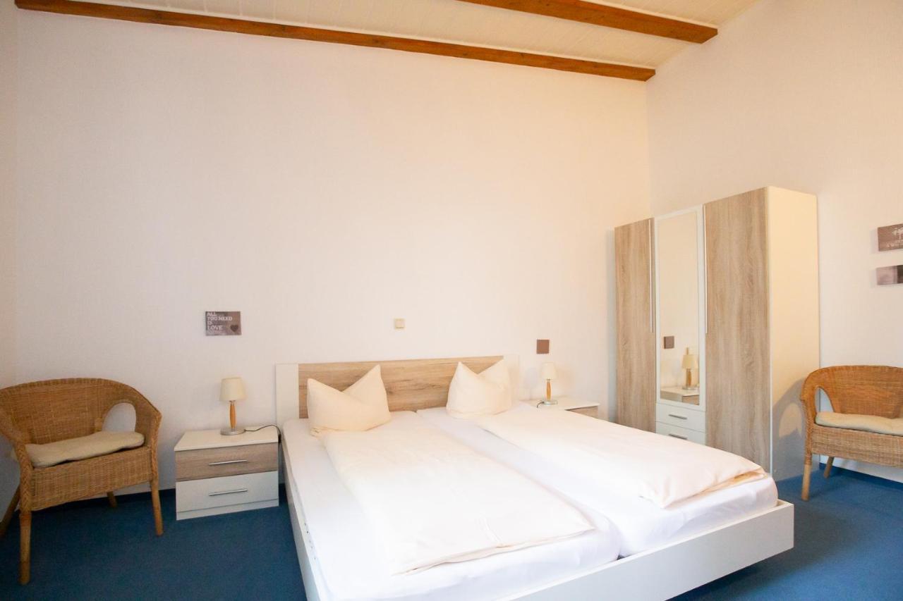 Hotel Schlosshof Dolgesheim Zewnętrze zdjęcie